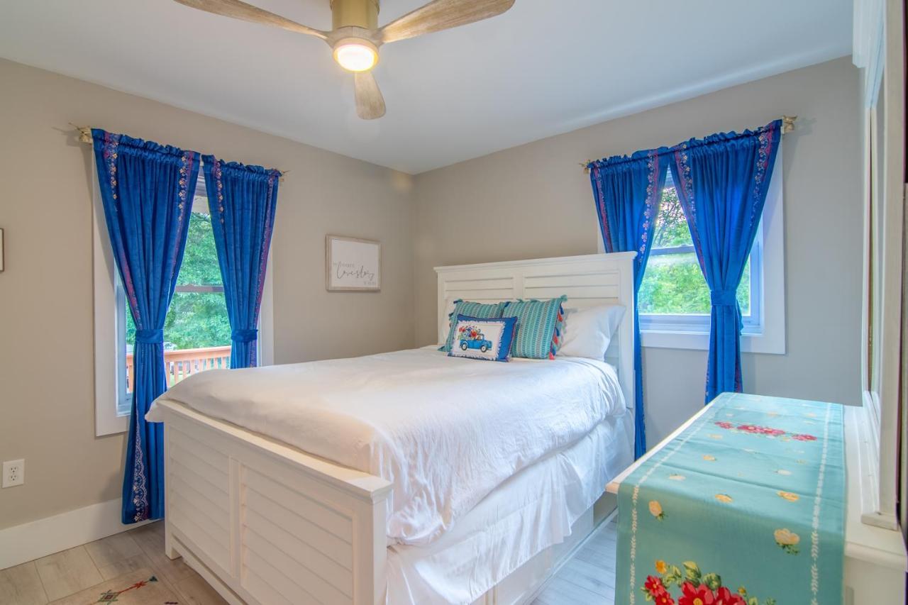 Newly Remodeled Luxury Cottage With Mountain Views Sparta Esterno foto