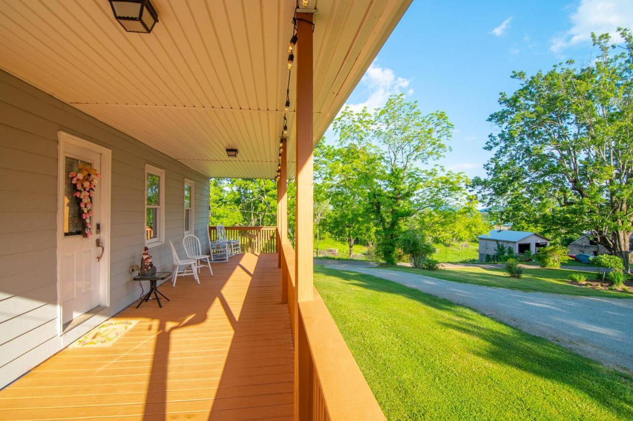 Newly Remodeled Luxury Cottage With Mountain Views Sparta Esterno foto